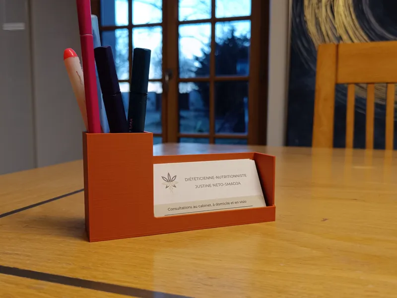 Business card holder / displayer and pencil holder
