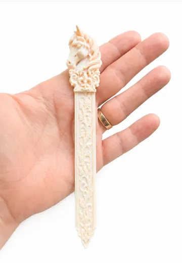 Accesorio de lectura: Gothic Horse Bookmark – Ornate Design — vista de referencia 3