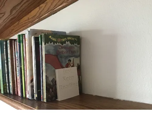 Book End / Book Shelf Holder