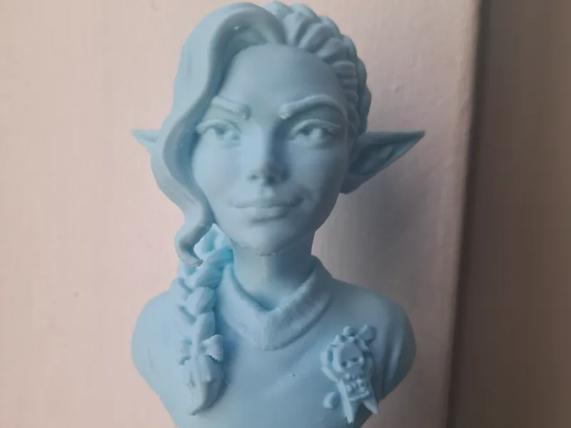 Fenyx statue