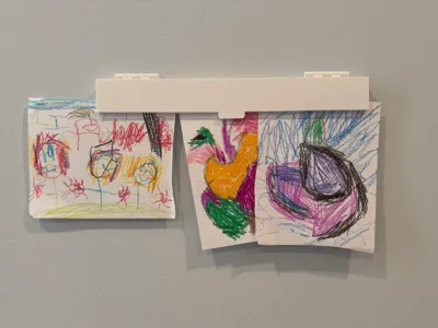 Wall Mounted Magnetic Art Clip