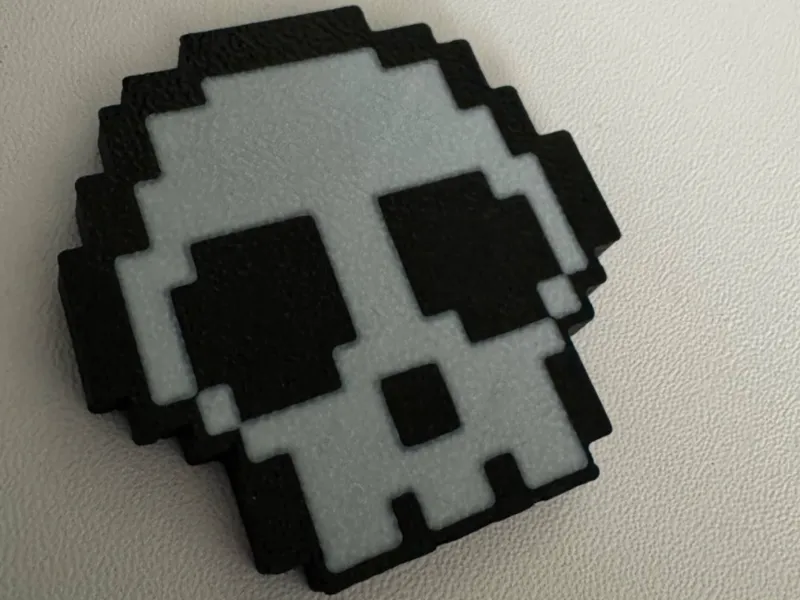 Pixel Skull (optional NFC)