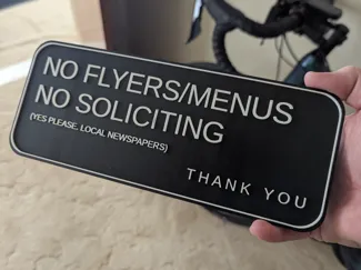 No Flyers/Menus/Soliciting Sign