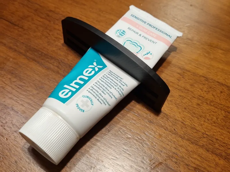 Big toothpaste, cream squeezer