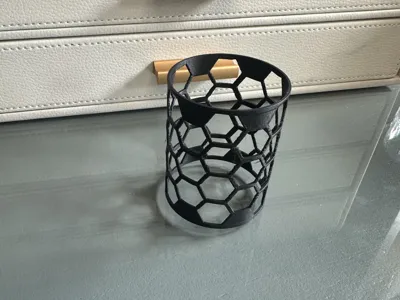 Hex-Pattern Curtain Rod Spacer