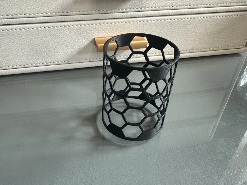 Hex-Pattern Curtain Rod Spacer