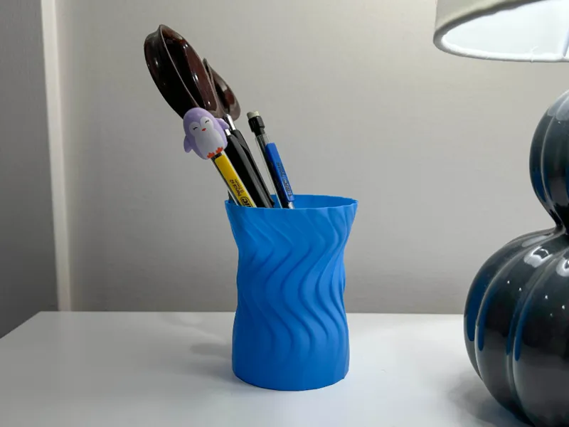 Wavy Pencil Cup