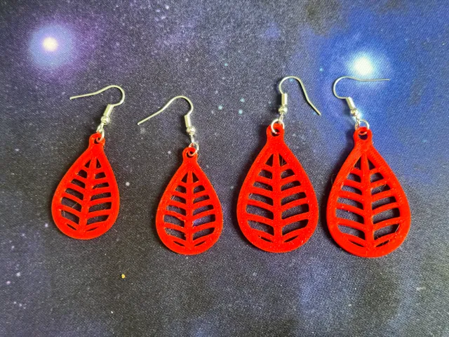 Leaf earring