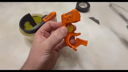 Masky Blade: Retractable blade tape cutter view 4