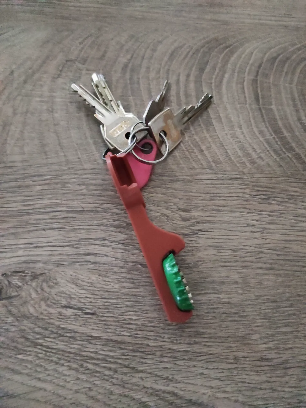 Beer bottle opener + cap + keychain by Yakuza - MakerWorld