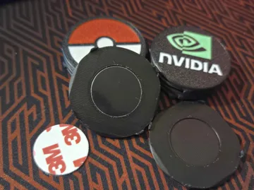 Caja o estuche: HubCaps - Customizable pc case fan intake covers — vista de referencia 4