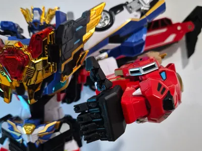 Articulated hand-MetalCardbot W-Grand Blue Leon