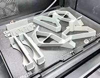 Support ordinateur portable inspiré d'un drone — photo 3