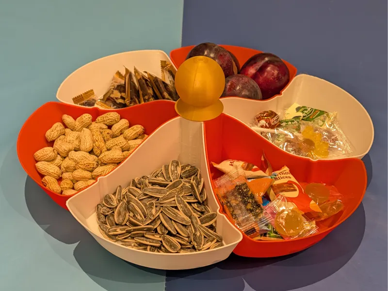 Modular Rotary Snack Plate