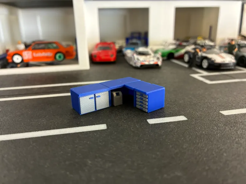 1/64 Workbench for your diorama