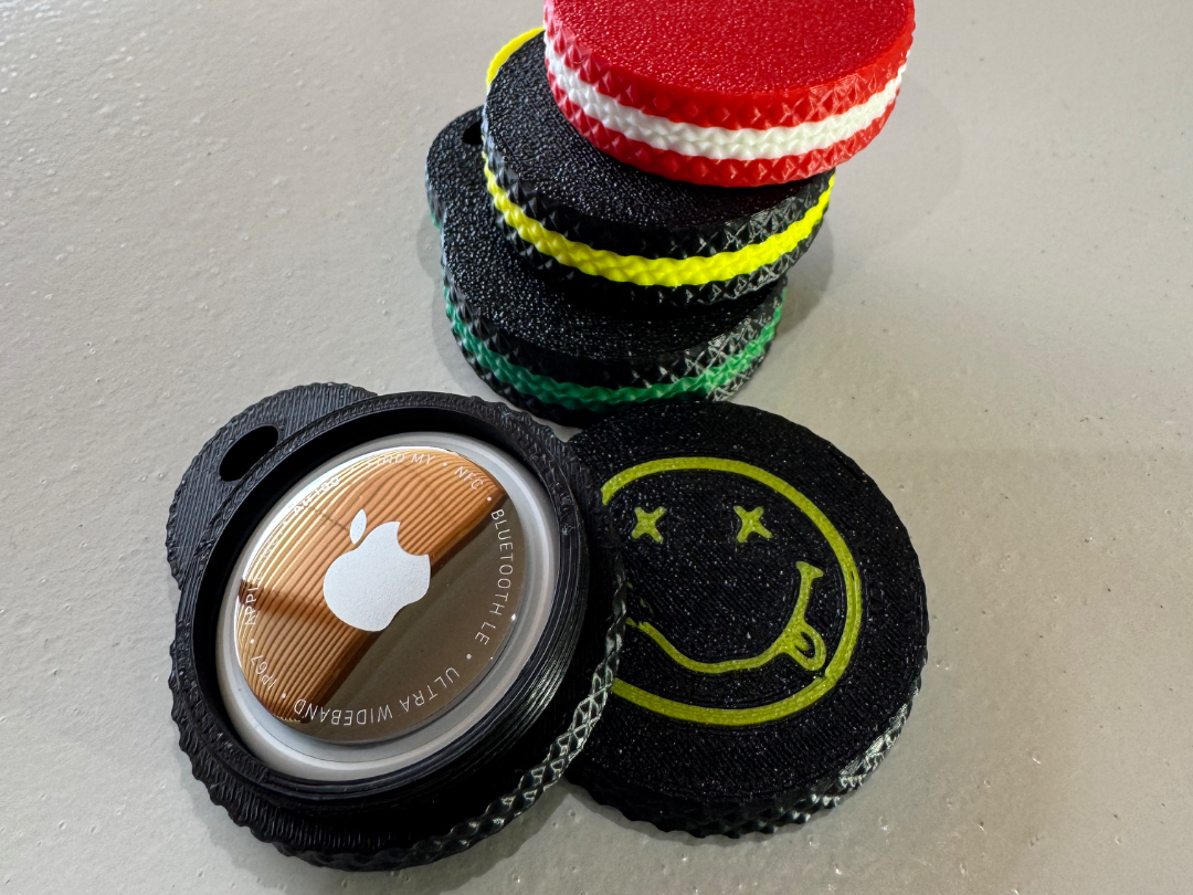 AirTag/ AirTag2 screw in knurled case.