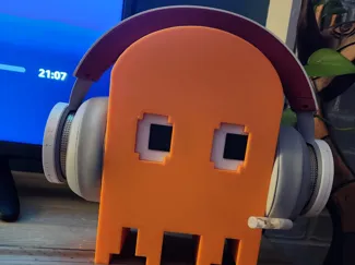 Pacman ghost headphone stand