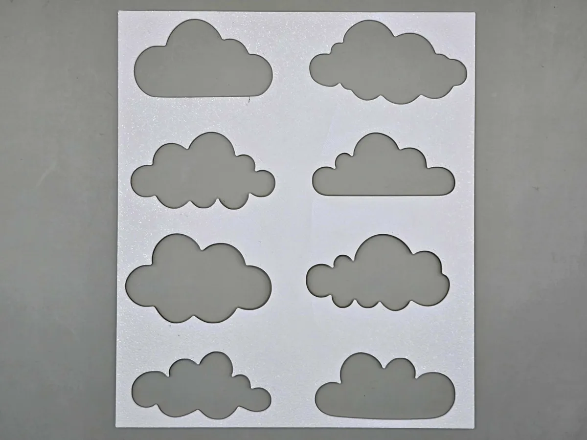 Pochoir nuage réutilisable