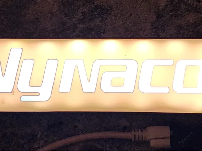 dynaco speaker badge light up display sign