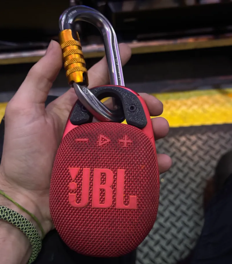 JBL Clip5 Climbing Saftey