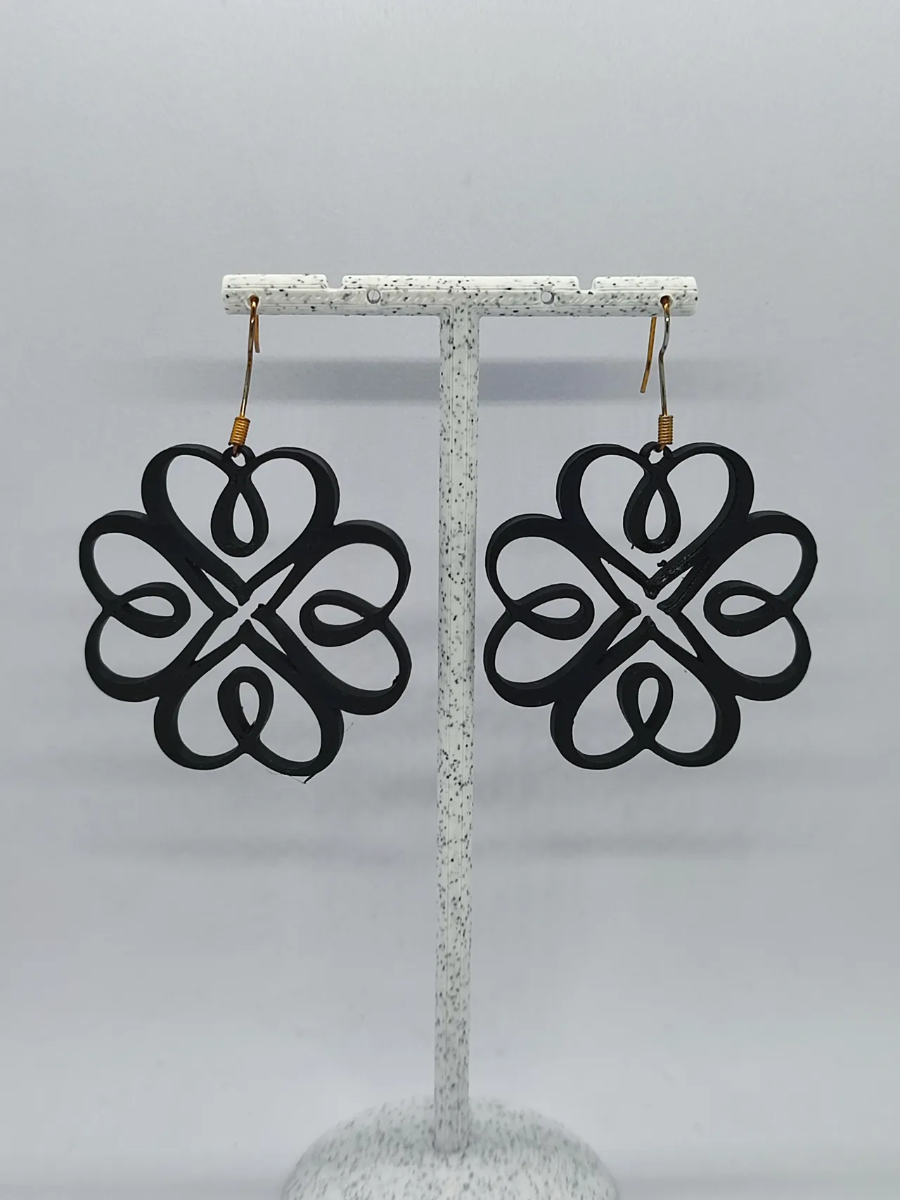 Aretes Trébol de Amor Infinito view 3
