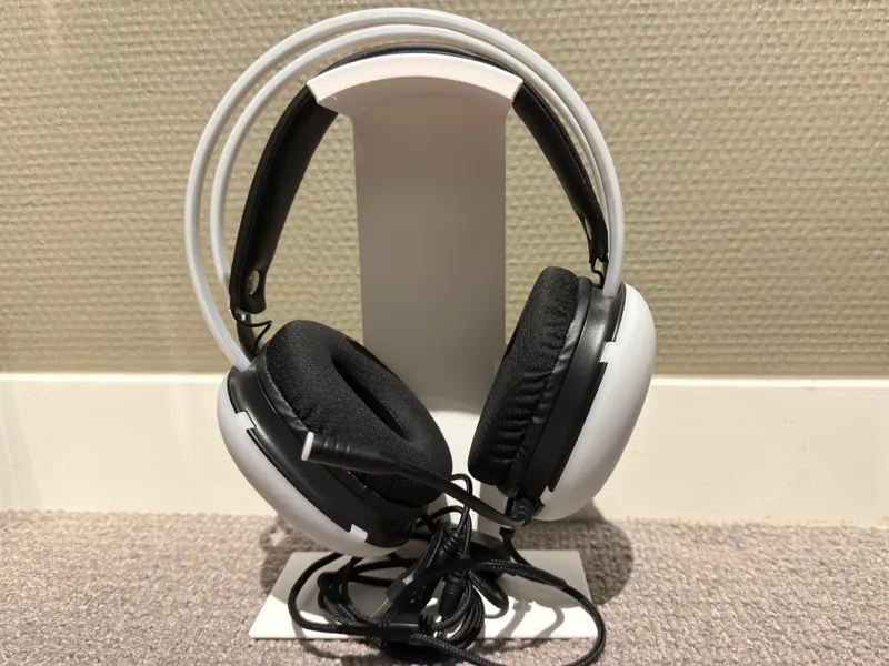 Headphone stand