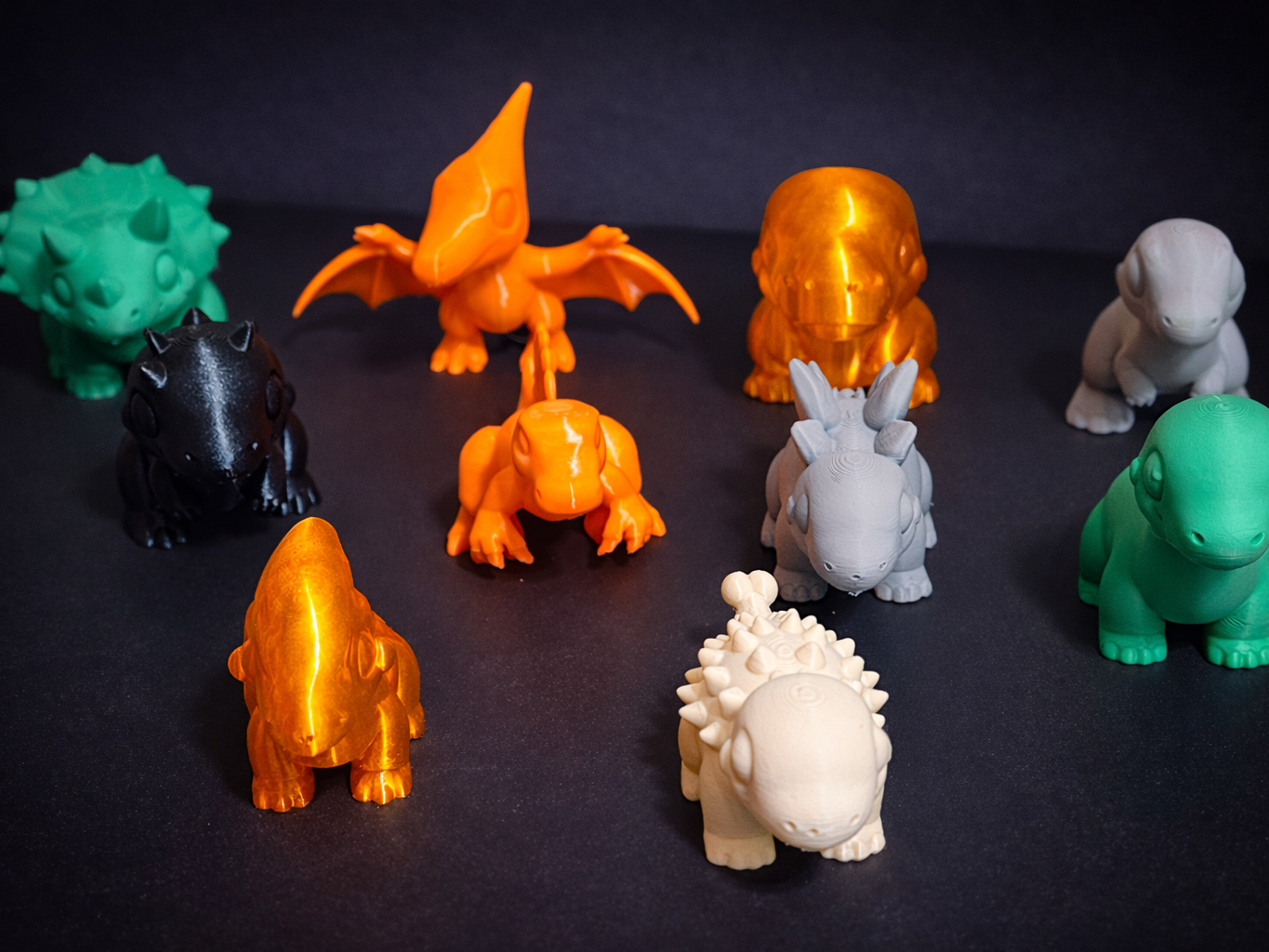 Figuras adorables de dinosaurios