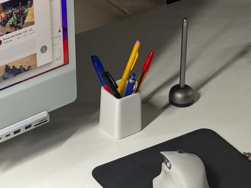 Pen Cup/Vase - Rounded Corner Minimalistic 
