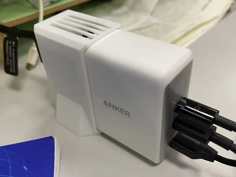 ANKER 736 changer