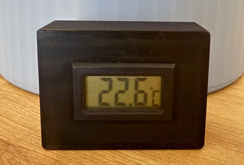 Universal thermometer case