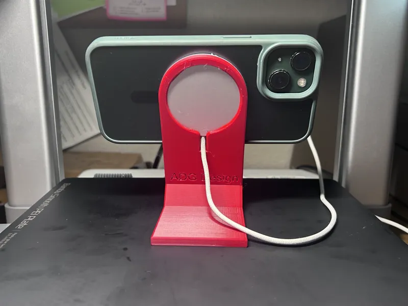 Simple Magsafe phone stand.