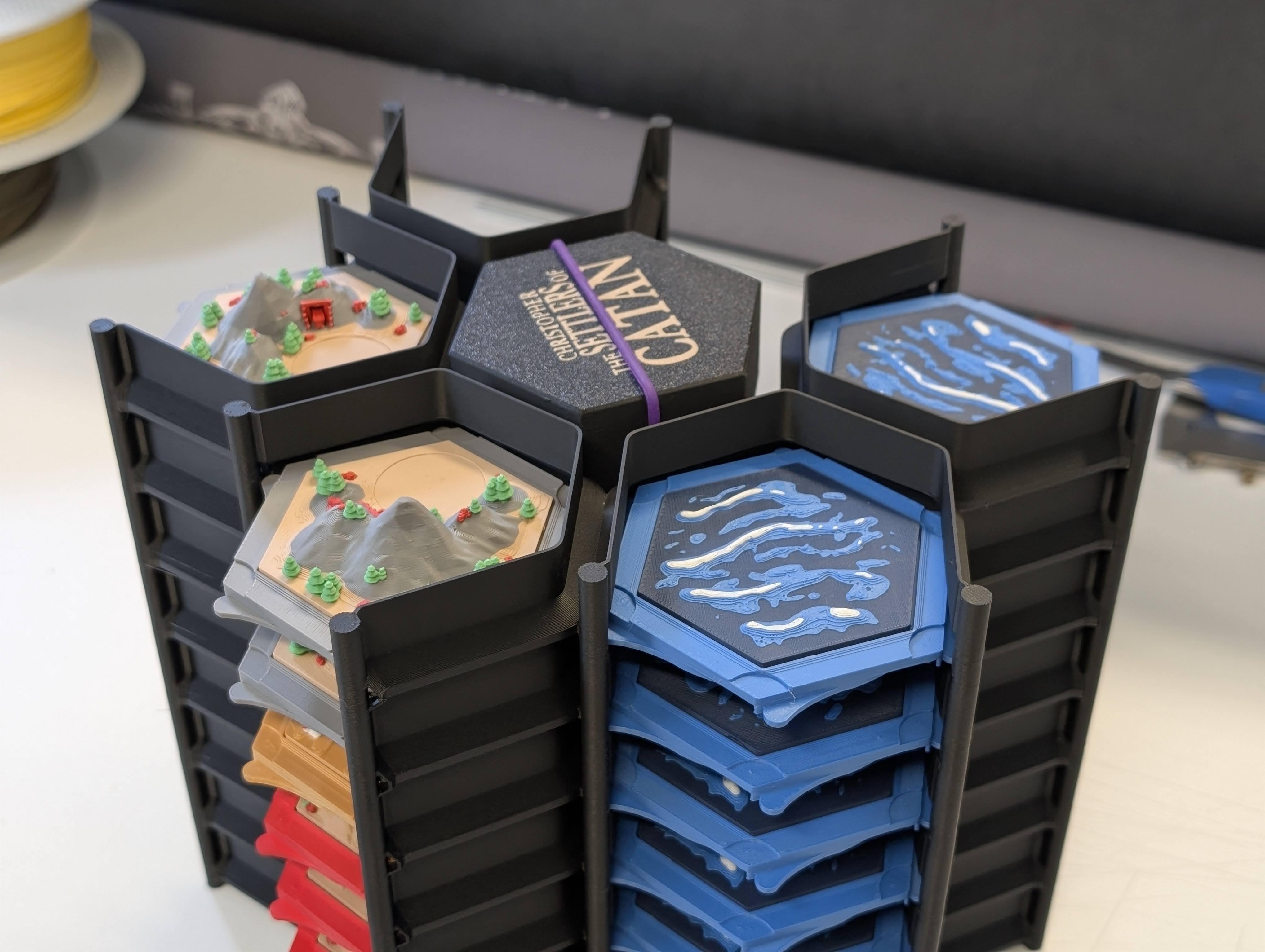 Miniatura 3 do modelo 3D Catan Interlocking tiles Storage System