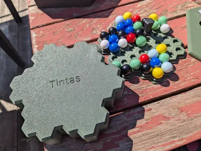 Tintas marble strategy game with custom cover