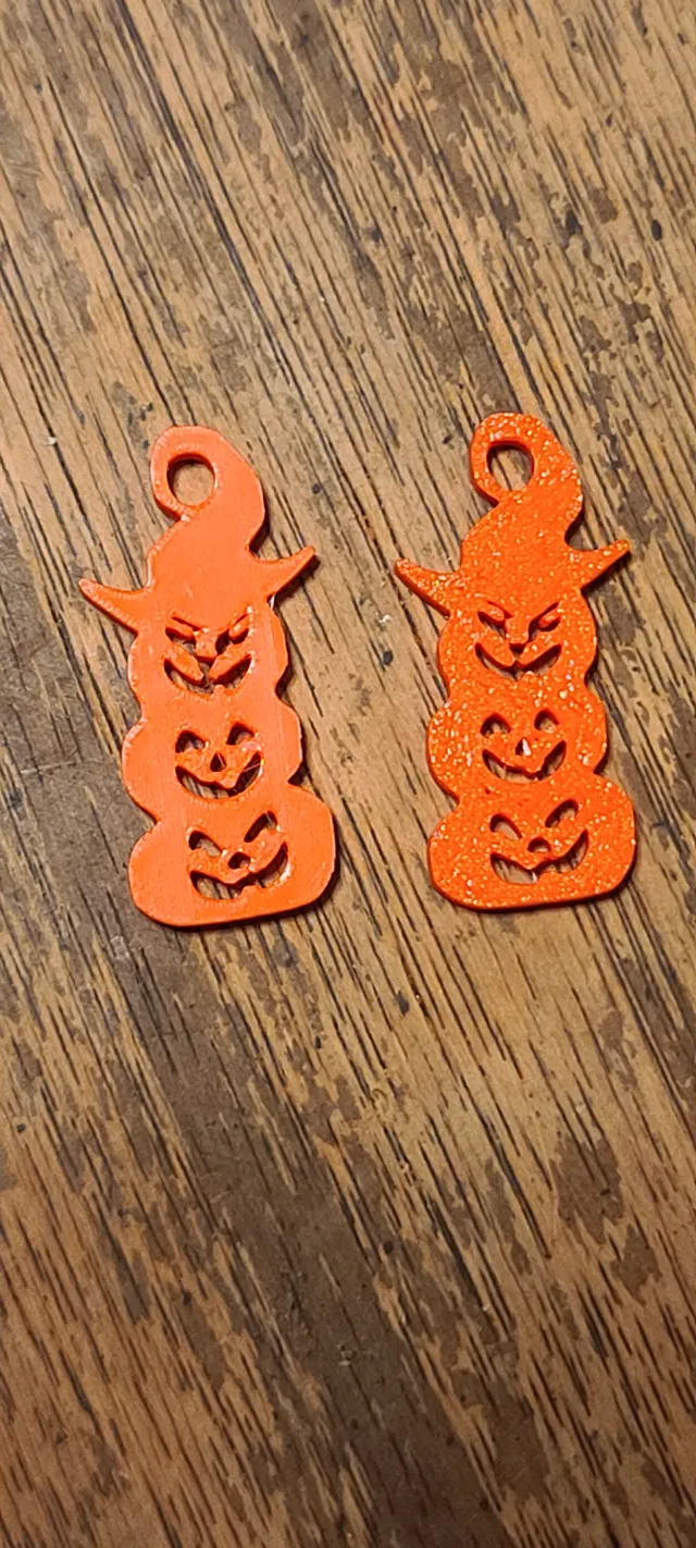 3 Jack-o-lanterns with witch hat earrings