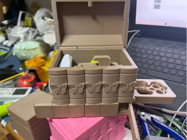 https://makerworld.bblmw.com/makerworld/model/USa075aebaf7c672/design/2024-04-09_6c6ca25e243bf.png