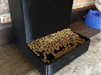 Distributeur automatique de nourriture pour animaux — photo 2