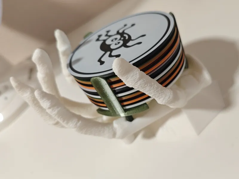 Skeleton hand coaster holder for 100mm coasters