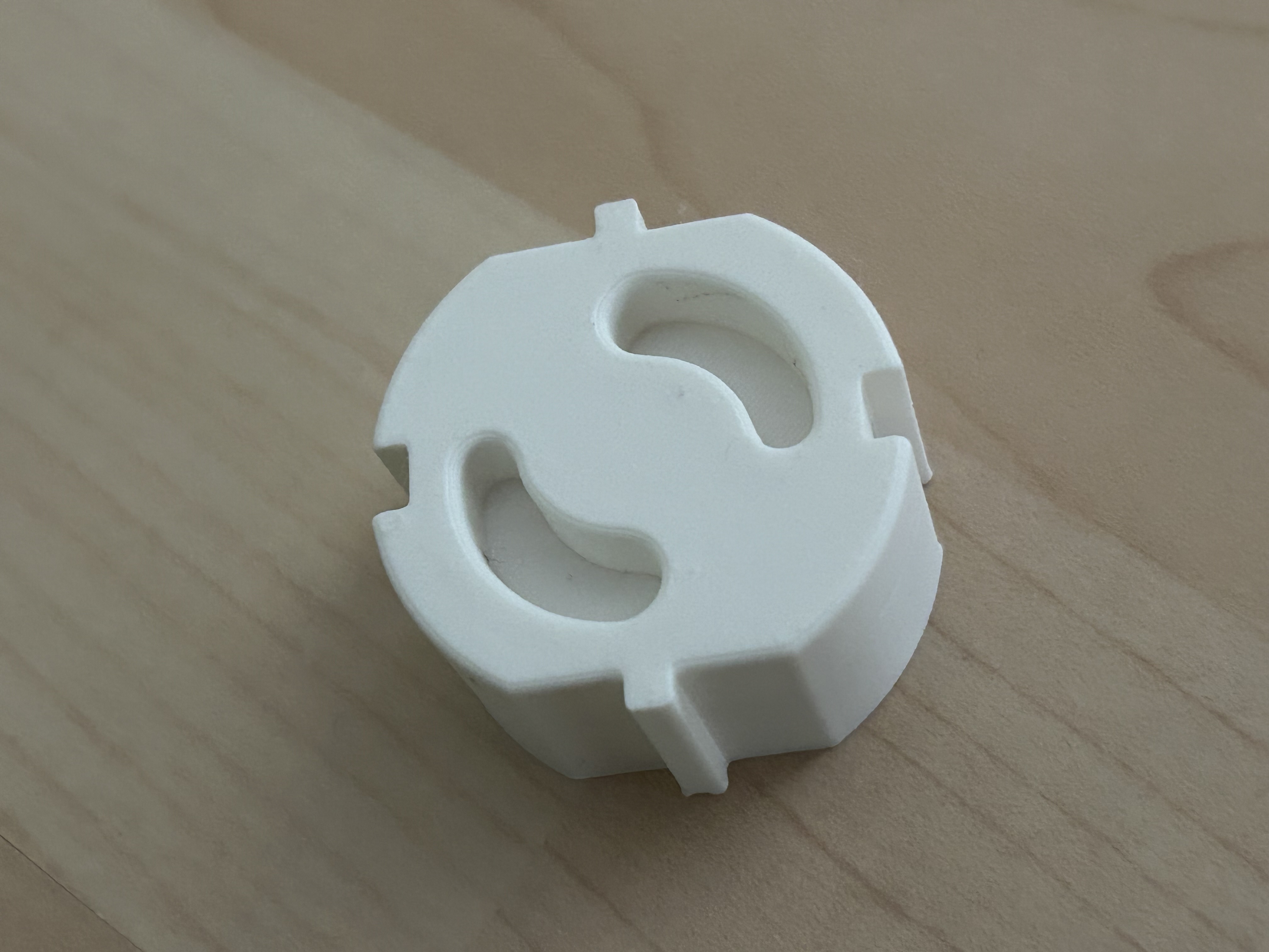 Miniatura 2 do modelo 3D Socket protector (eu)