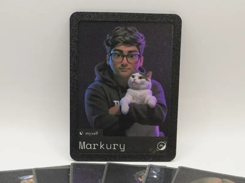 Captive Trading Card Frame
