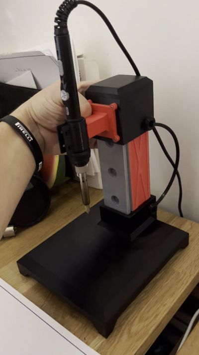 Compact Insert Press