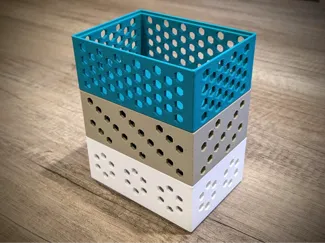 Kleine stapelbare Kiste