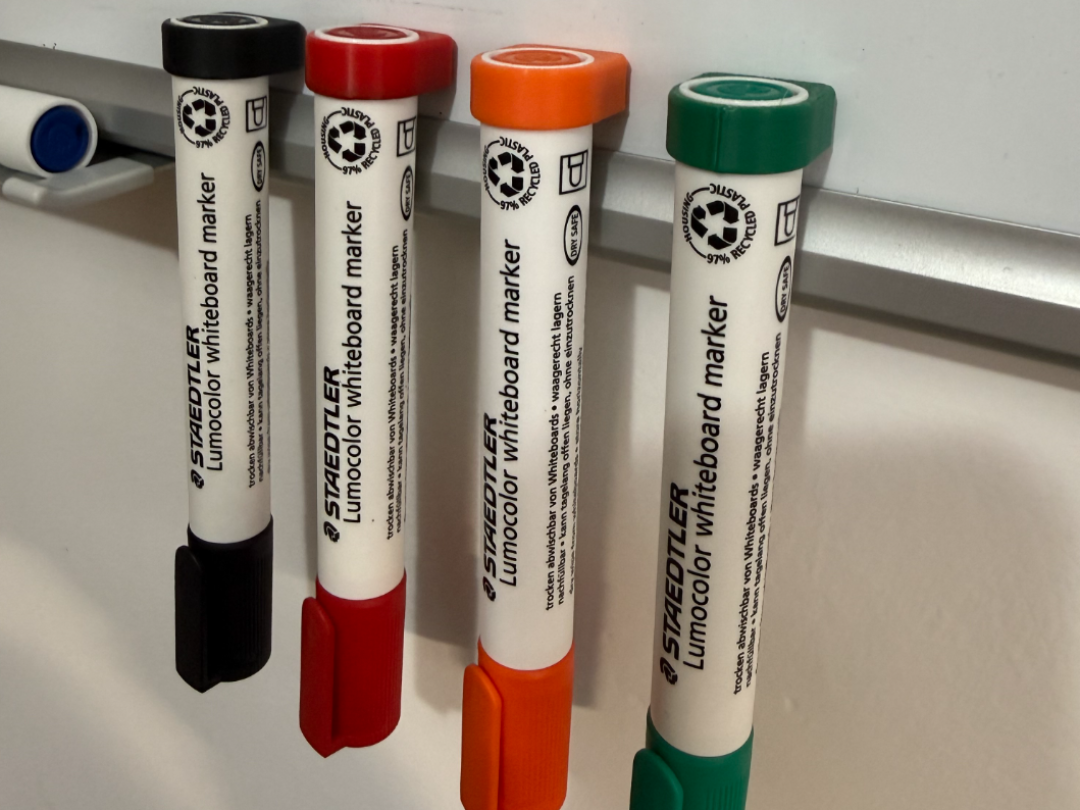 Magnetic Collars for Staedtler Whiteboard Markers 3D model