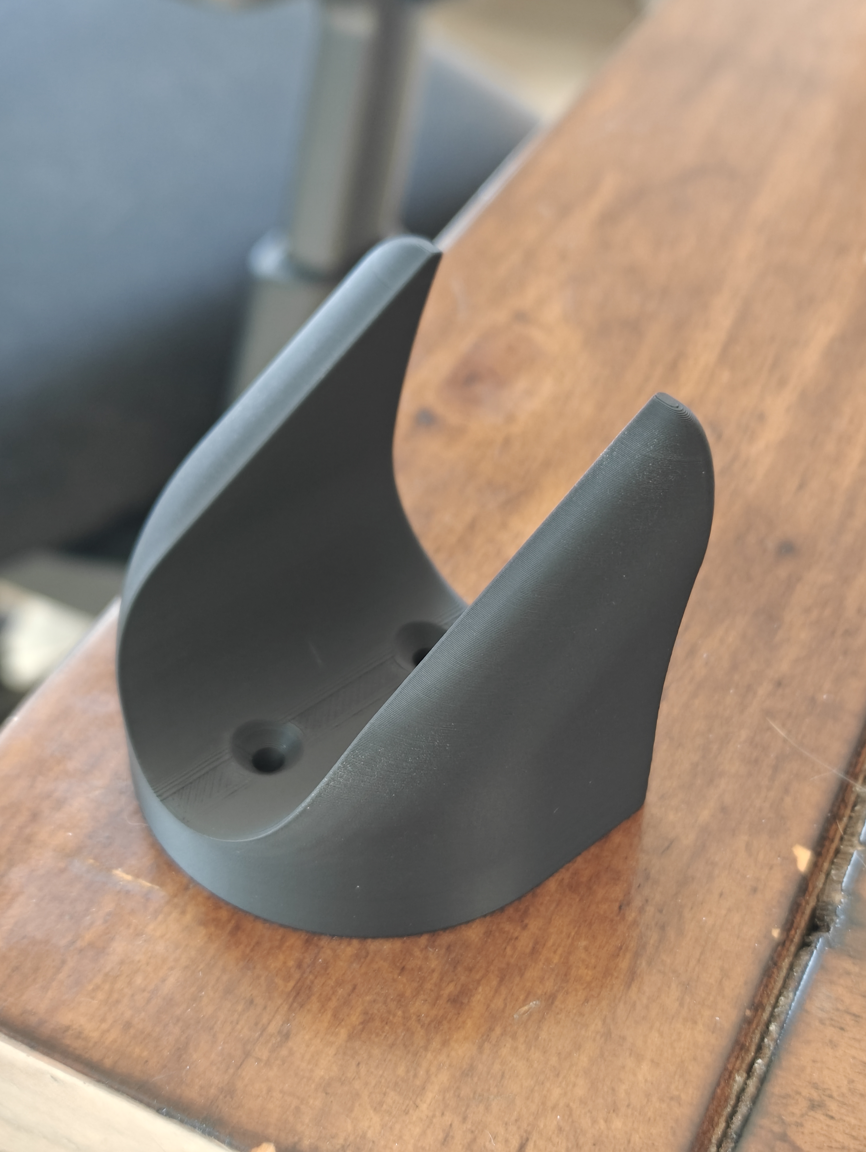 Miniatura 2 do modelo 3D Durable & Practical Broom Holder (hook)
