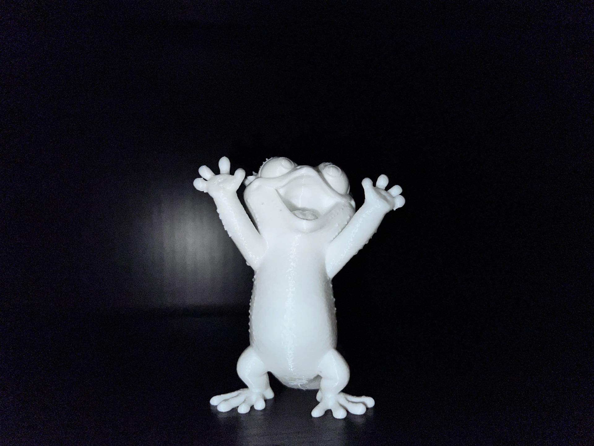 Miniatura 2 do modelo 3D Happy Gecko
