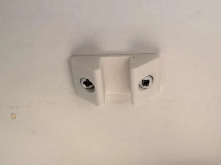 Board Shelf/Divider Bracket