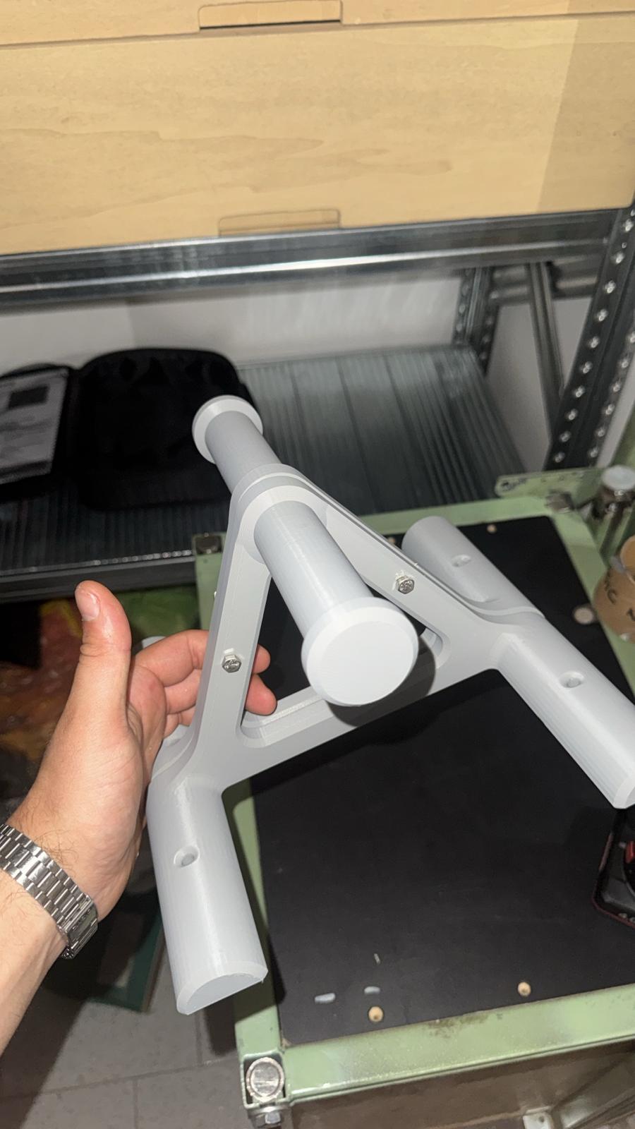 Miniatura 5 do modelo 3D Simple spool holder