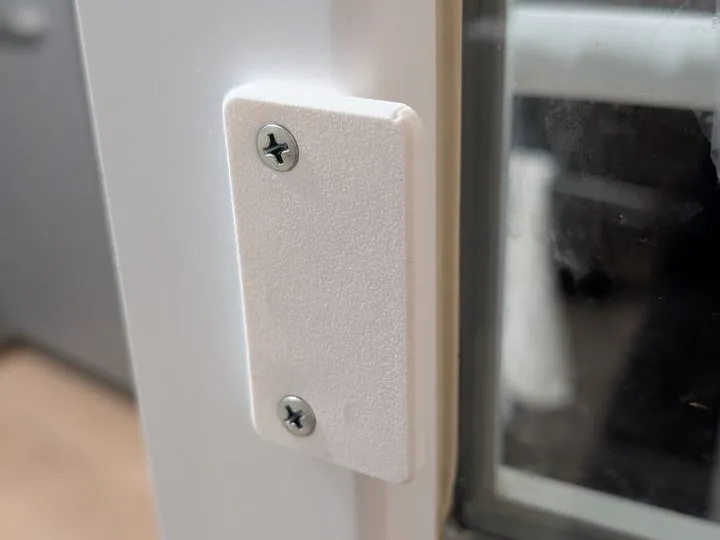 Simple balcony door handle