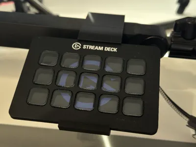 Elgato StreamDeck Mk2 - Elgato Wave Mic Arm Mount