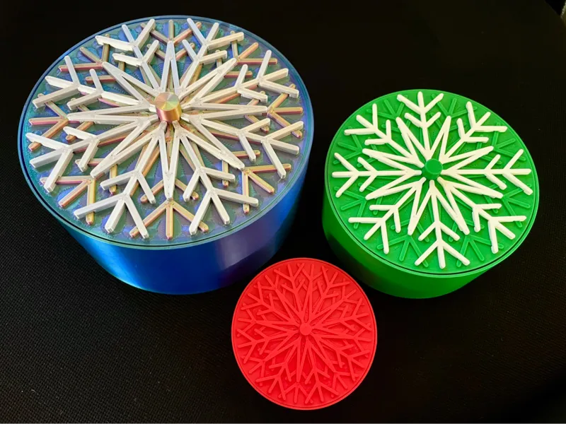 Decorative Snowflake Boxes