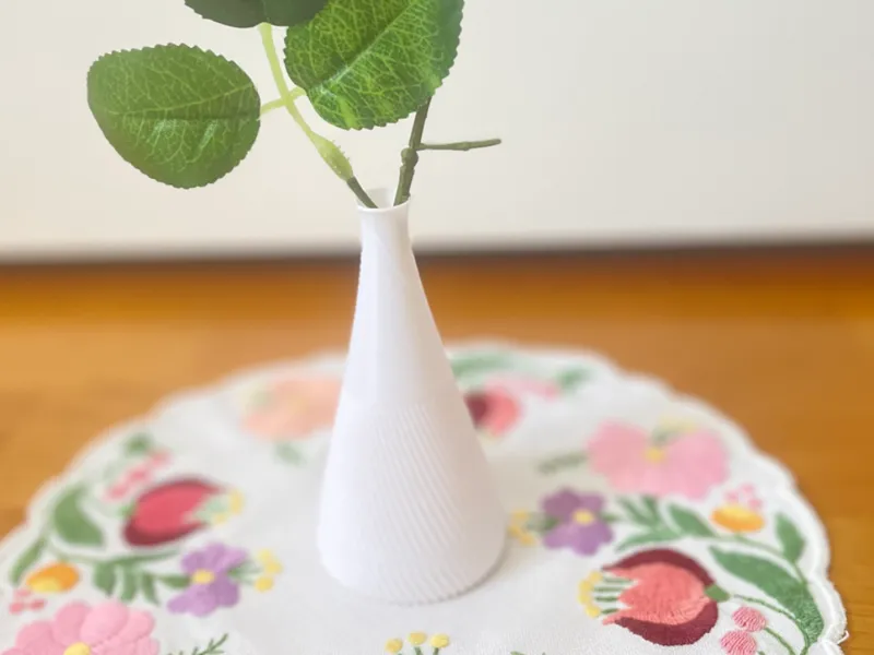 Blumenvase für ein Blümchen